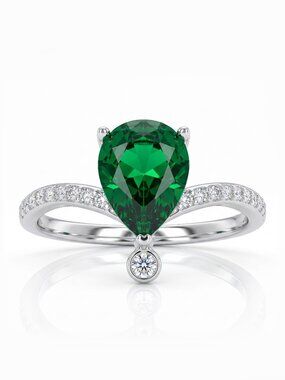 PEAR Cut Emerald Green Gemstone Ring, 925 Sterling Silver Charmed Aroma